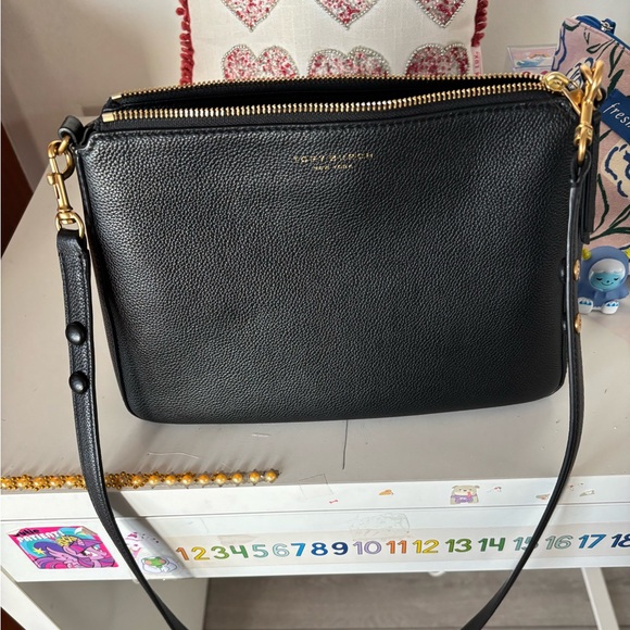 Tory Burch Perry Shoulder Bag - Black Leather with Gold Chain - Picture 4 of 10